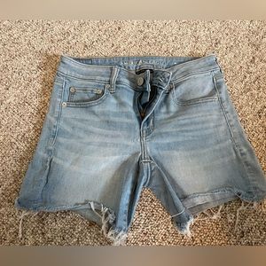 American Eagle Women's Size 6 Midi Next Level Stretch Light Blue Shorts
